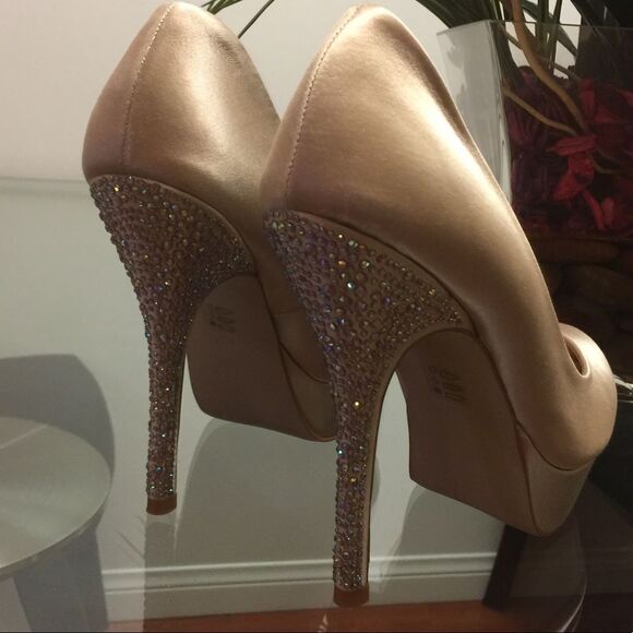 Nude Swarovski Elegant heels - Picture 7 of 13